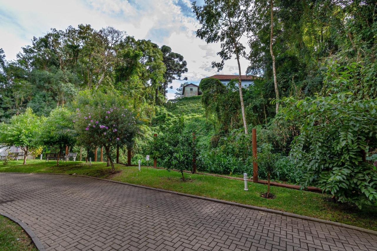 Rosa Edificio Parque Da Vinicola Apartment Gramado Luaran gambar