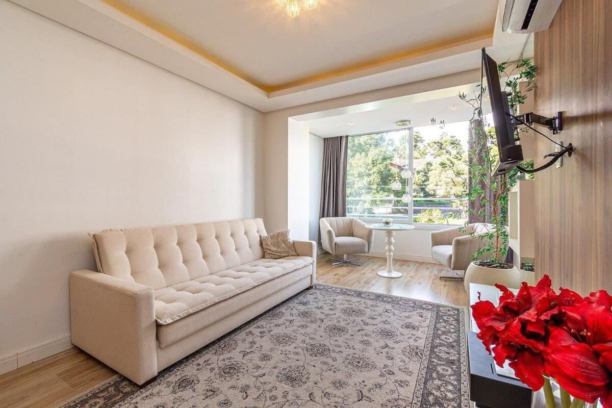 Rosa Edificio Parque Da Vinicola Apartment Gramado Luaran gambar